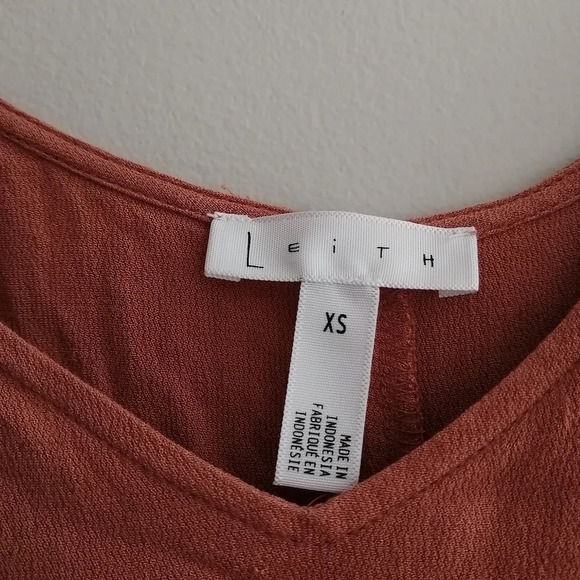 Leith Walk Thru Hi Low Asymetrical Flowy Tank Top with Train XS - Picture 13 of 15